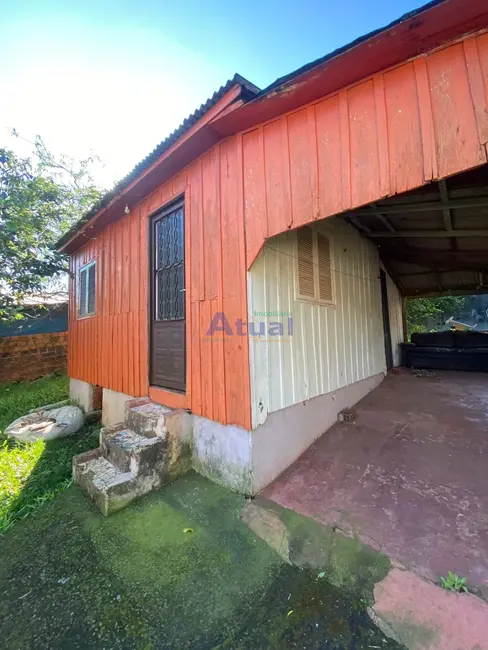 Foto 2 de Casa com 4 quartos à venda, 108m2 em Centro, Santo Angelo - RS