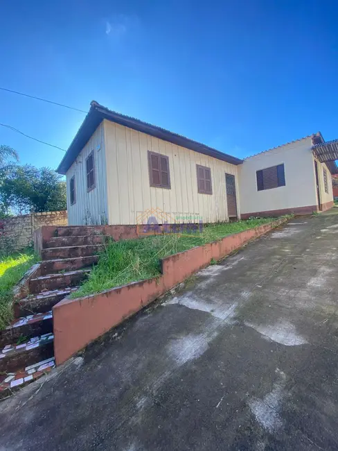 Foto 1 de Casa com 4 quartos à venda, 108m2 em Centro, Santo Angelo - RS