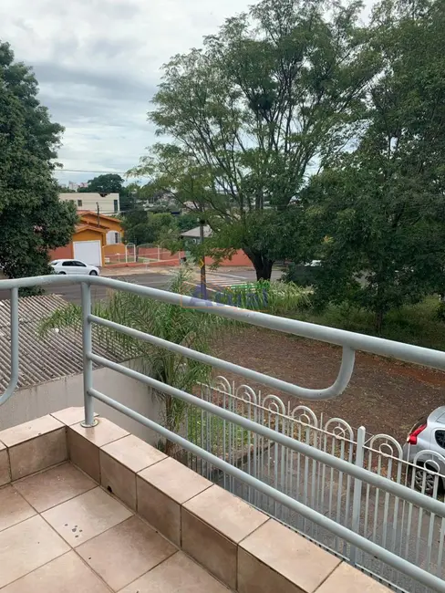 Foto 5 de Casa com 4 quartos para alugar em Menges, Santo Angelo - RS