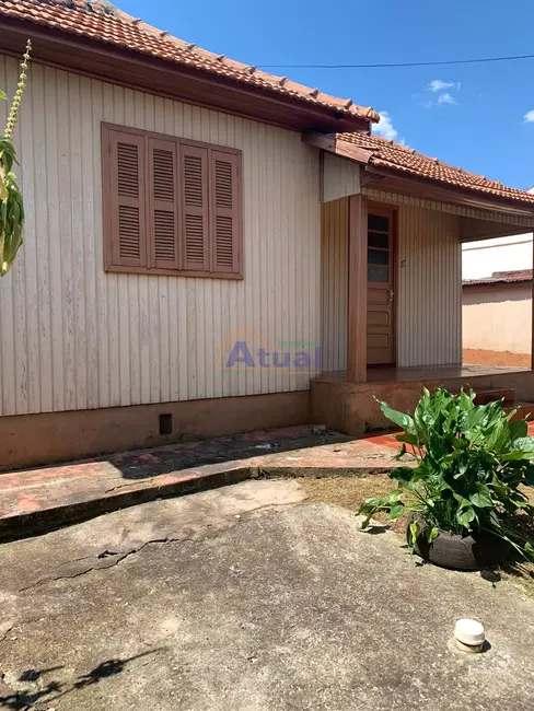 Foto 8 de Casa com 3 quartos para alugar em Centro, Santo Angelo - RS