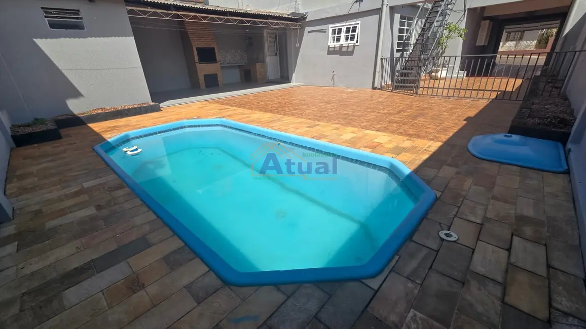 Casa com 3 quartos para alugar em Centro, Santo Angelo - RS - imagem 8 Foto 8 de Casa com 3 quartos para alugar em Centro, Santo Angelo - RS