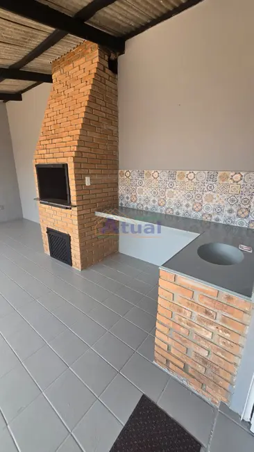 Casa com 3 quartos para alugar em Centro, Santo Angelo - RS - imagem 1 Foto 1 de Casa com 3 quartos para alugar em Centro, Santo Angelo - RS