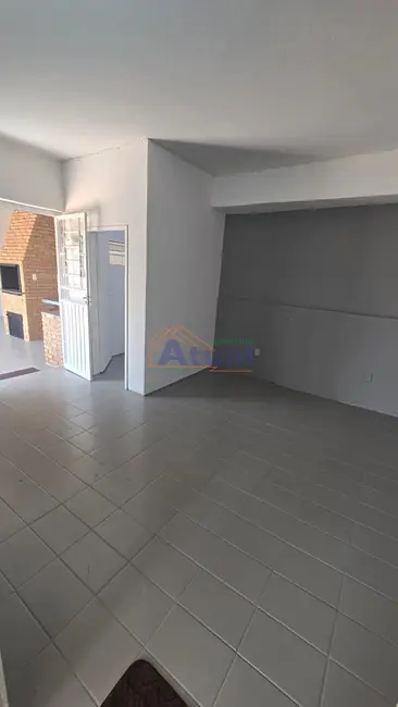 Casa com 3 quartos para alugar em Centro, Santo Angelo - RS - imagem 5 Foto 5 de Casa com 3 quartos para alugar em Centro, Santo Angelo - RS