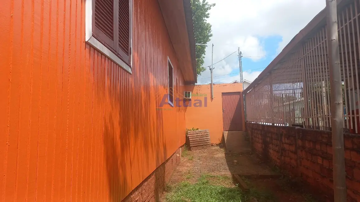 Casa com 4 quartos à venda, 140m2 em Dytz, Santo Angelo - RS - imagem 9 Foto 9 de Casa com 4 quartos à venda, 140m2 em Dytz, Santo Angelo - RS