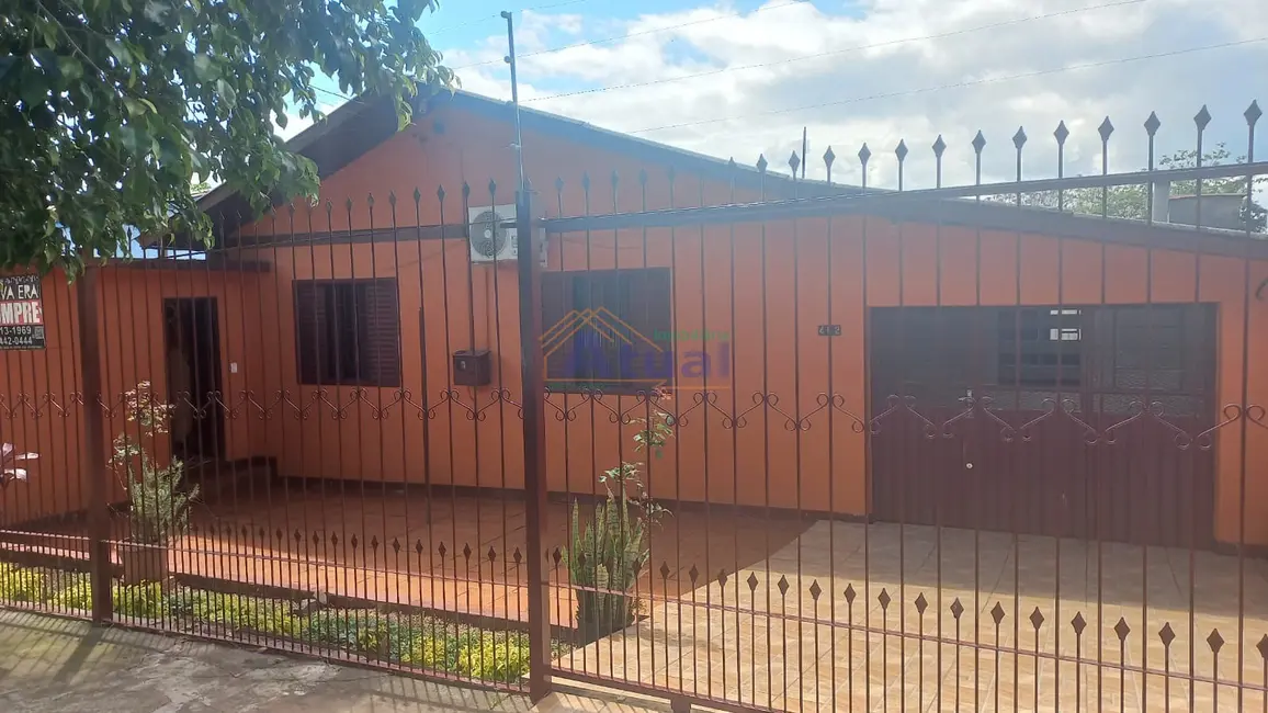 Casa com 4 quartos à venda, 140m2 em Dytz, Santo Angelo - RS - imagem 1 Foto 1 de Casa com 4 quartos à venda, 140m2 em Dytz, Santo Angelo - RS