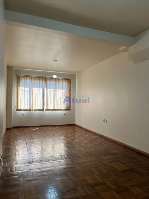 Foto 1 de Apartamento com 3 quartos para alugar em Centro, Santo Angelo - RS