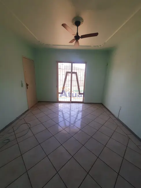 Foto 9 de Apartamento com 3 quartos para alugar em Centro, Santo Angelo - RS