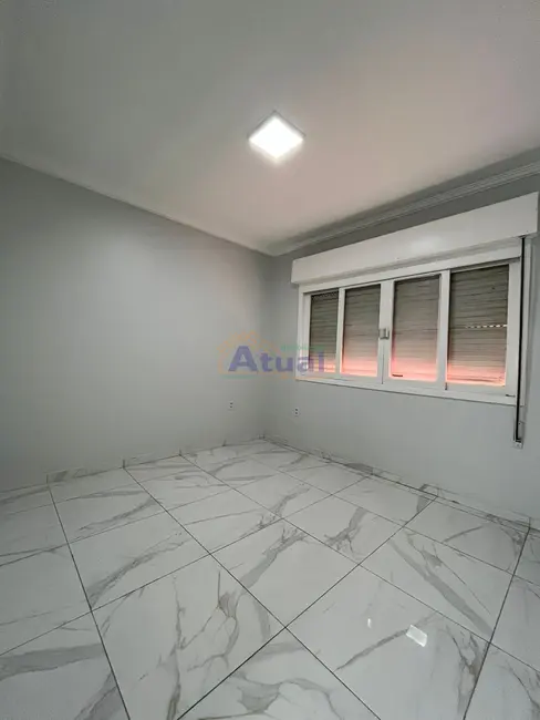 Foto 4 de Apartamento com 3 quartos para alugar em Centro, Santo Angelo - RS