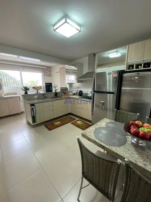 Foto 4 de Apartamento com 3 quartos à venda, 166m2 em Centro, Santo Angelo - RS