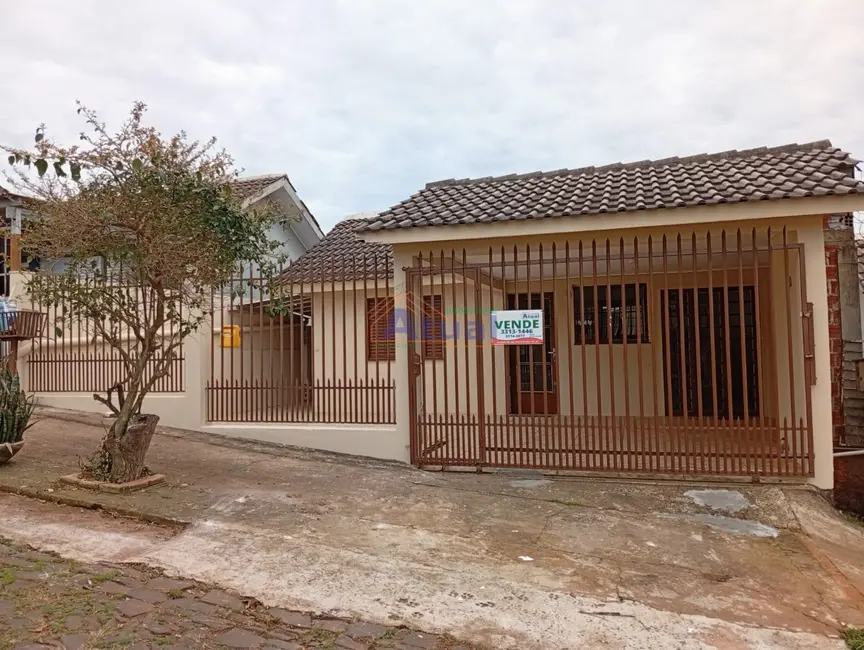 Foto 2 de Casa com 3 quartos à venda, 80m2 em Mário Pilau, Santo Angelo - RS
