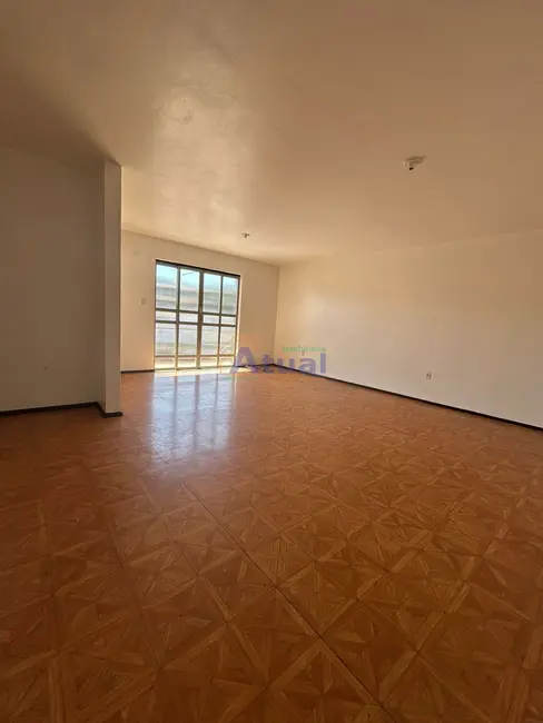 Foto 3 de Apartamento com 2 quartos para alugar em Rosenthal, Santo Angelo - RS