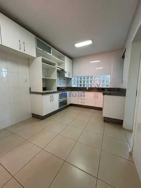 Foto 3 de Apartamento com 4 quartos para alugar em Centro, Santo Angelo - RS