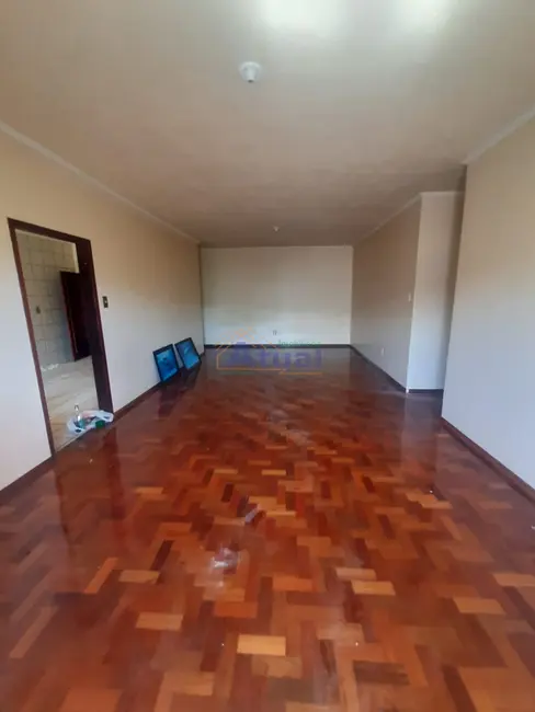 Foto 5 de Apartamento com 3 quartos para alugar em Pascotini, Santo Angelo - RS