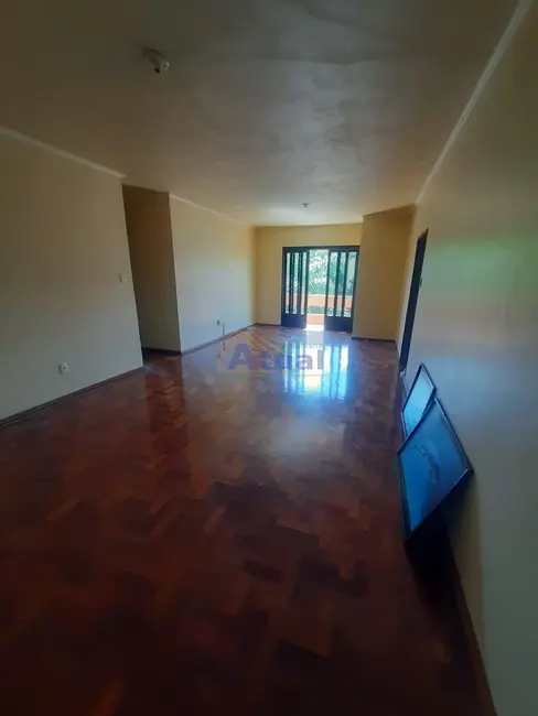 Foto 7 de Apartamento com 3 quartos para alugar em Pascotini, Santo Angelo - RS