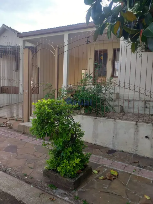 Foto 2 de Casa com 4 quartos à venda, 156m2 em Centro, Santo Angelo - RS