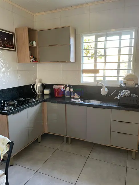 Foto 2 de Casa com 2 quartos para alugar em Mário Pilau, Santo Angelo - RS