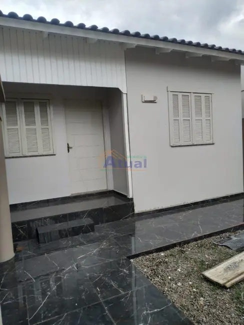 Foto 1 de Casa com 3 quartos para alugar em Centro, Santo Angelo - RS