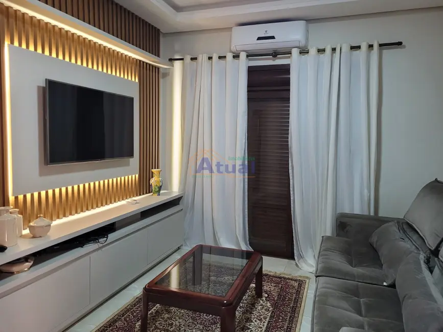 Foto 4 de Casa com 4 quartos à venda e para alugar, 325m2 em Menezes, Santo Angelo - RS