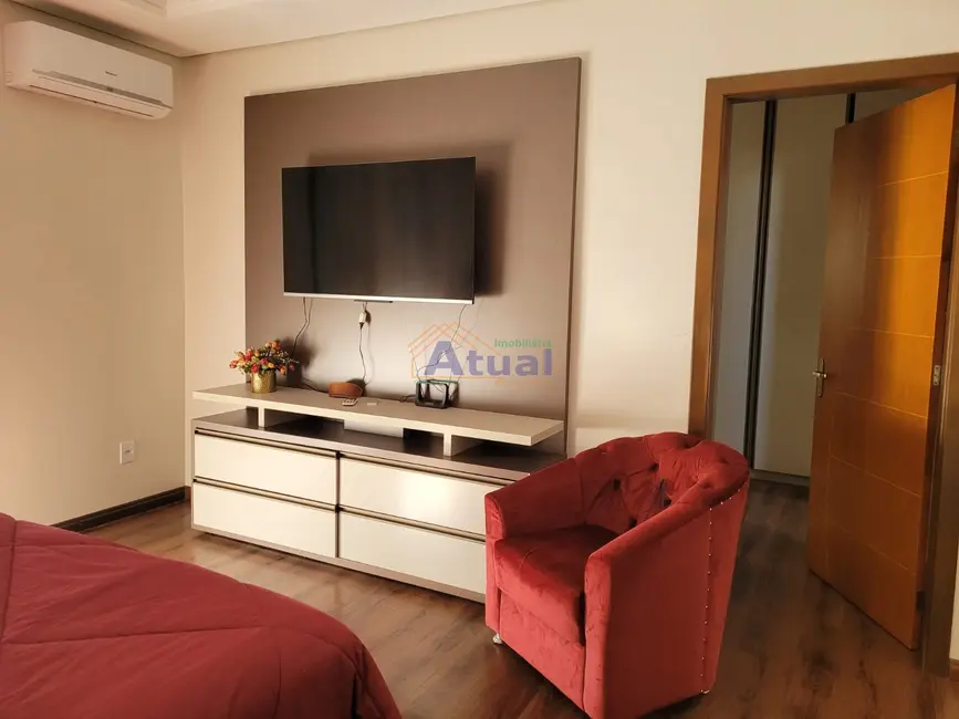 Foto 8 de Casa com 4 quartos à venda e para alugar, 325m2 em Menezes, Santo Angelo - RS