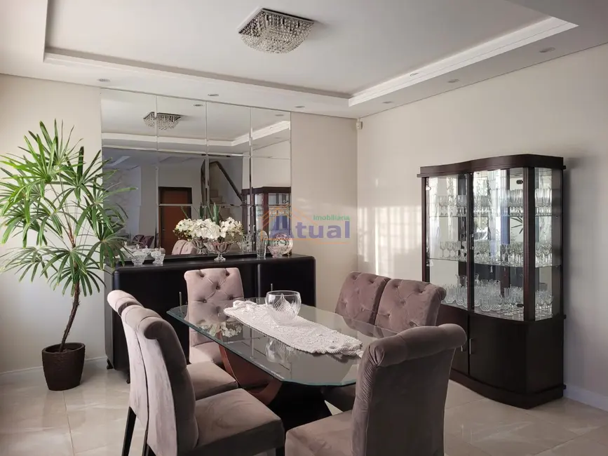 Foto 3 de Casa com 4 quartos à venda e para alugar, 325m2 em Menezes, Santo Angelo - RS