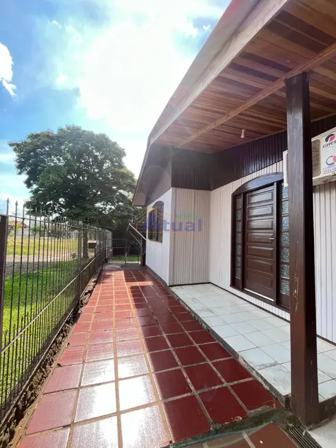 Foto 2 de Casa com 3 quartos à venda em Jardim das Palmeiras, Santo Angelo - RS