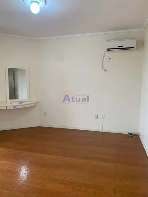 Foto 6 de Apartamento com 3 quartos para alugar em Centro, Santo Angelo - RS