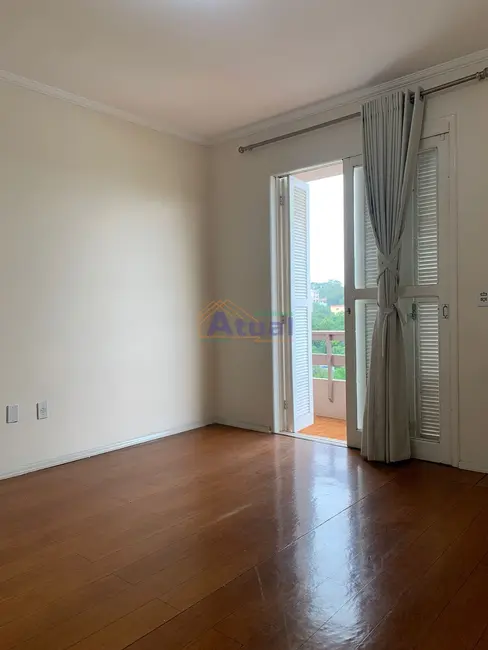 Foto 3 de Apartamento com 3 quartos para alugar em Centro, Santo Angelo - RS