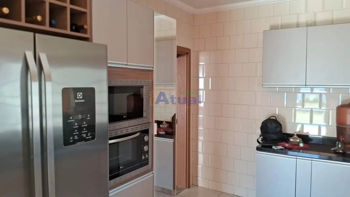 Foto 2 de Casa com 3 quartos à venda, 220m2 em Paraíso, Santo Angelo - RS