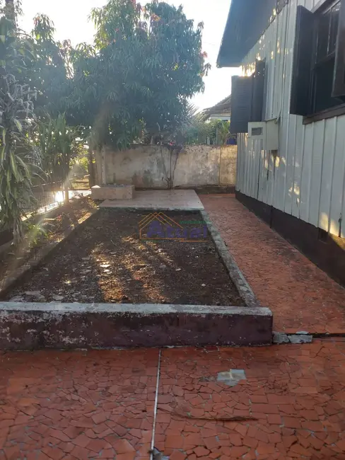Foto 2 de Casa com 2 quartos à venda e para alugar, 168m2 em Centro, Santo Angelo - RS
