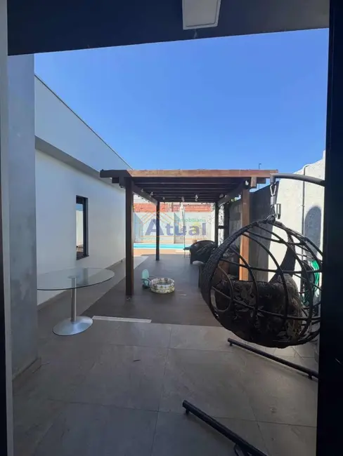 Foto 2 de Casa com 2 quartos à venda, 162m2 em Santo Angelo - RS