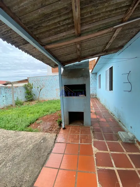 Foto 3 de Casa com 2 quartos à venda e para alugar, 142m2 em Centro, Santo Angelo - RS