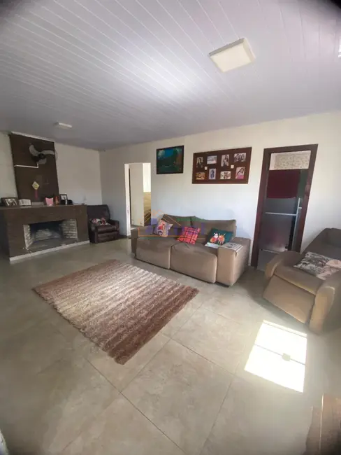 Foto 4 de Casa com 3 quartos à venda, 132m2 em Centro, Santo Angelo - RS