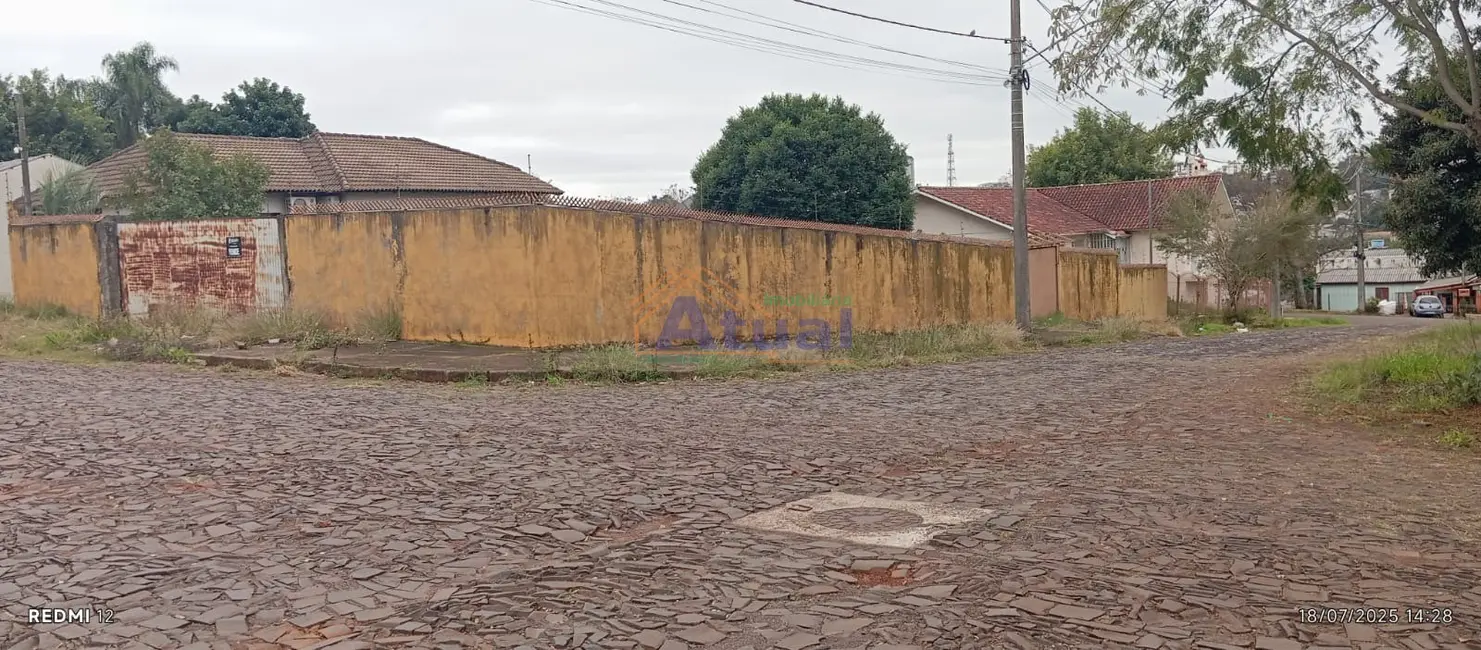 Foto 1 de Terreno / Lote à venda, 435m2 em Menges, Santo Angelo - RS