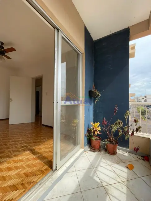 Foto 9 de Apartamento com 3 quartos para alugar, 132m2 em Centro, Santo Angelo - RS