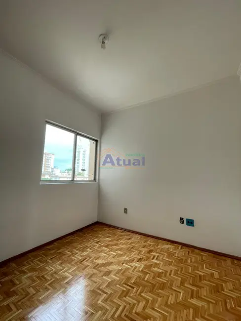 Foto 5 de Apartamento com 3 quartos para alugar, 132m2 em Centro, Santo Angelo - RS