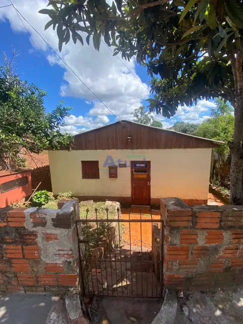 Foto 1 de Casa com 2 quartos à venda, 109m2 em Dytz, Santo Angelo - RS