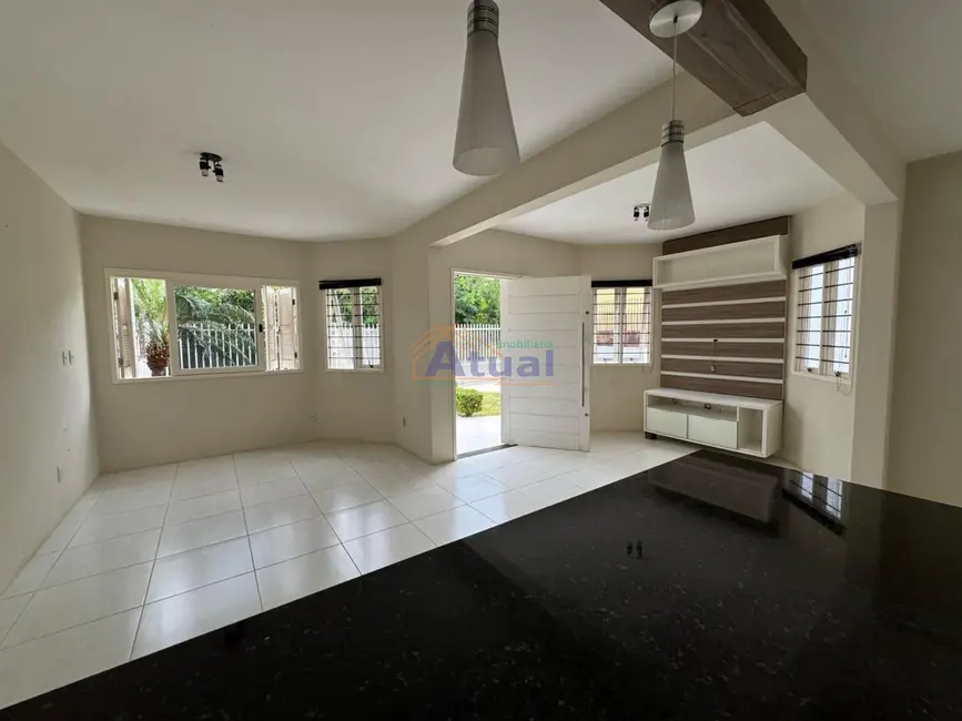 Foto 4 de Casa com 1 quarto à venda e para alugar em Centro, Santo Angelo - RS