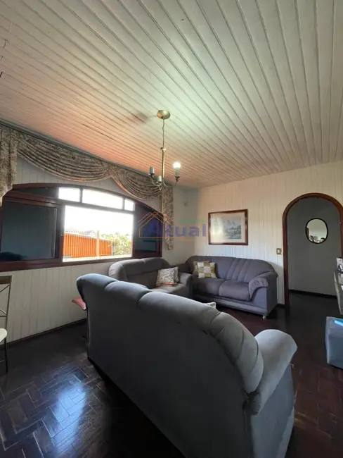 Foto 2 de Casa com 2 quartos à venda, 412m2 em Centro, Santo Angelo - RS