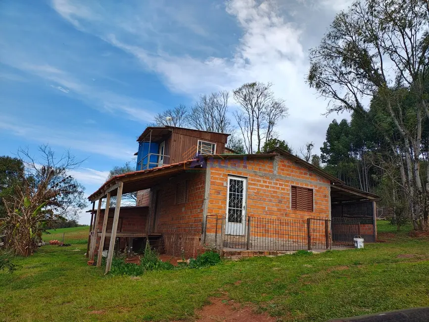 Foto 1 de Chácara com 2 quartos à venda, 80m2 em Santo Angelo - RS