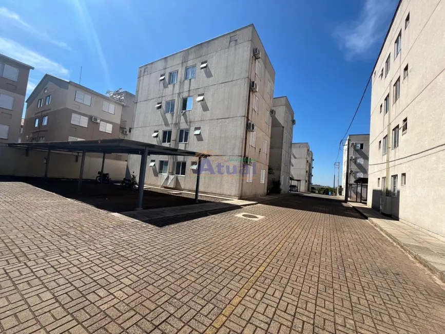 Foto 2 de Apartamento com 2 quartos à venda, 50m2 em Olavo Reis, Santo Angelo - RS