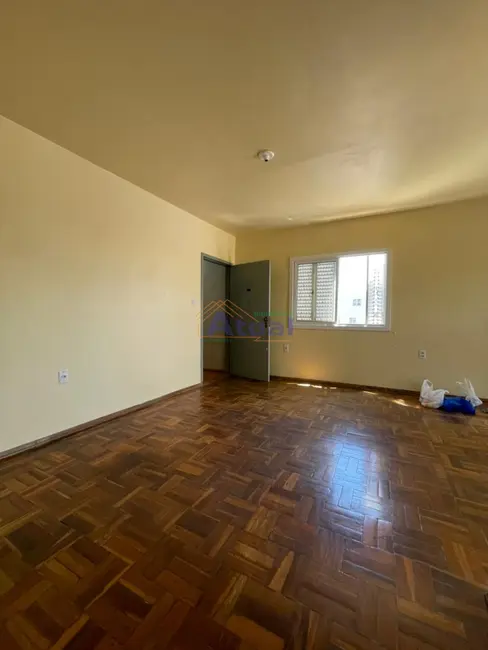 Foto 6 de Apartamento com 3 quartos para alugar em Centro, Santo Angelo - RS