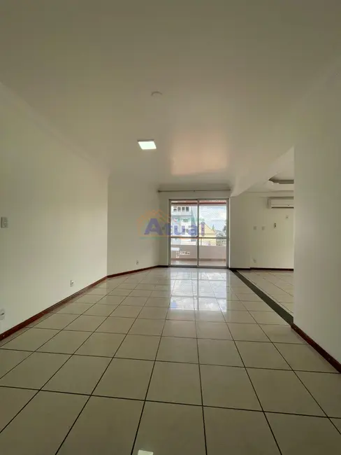 Foto 2 de Apartamento com 3 quartos para alugar em Centro, Santo Angelo - RS