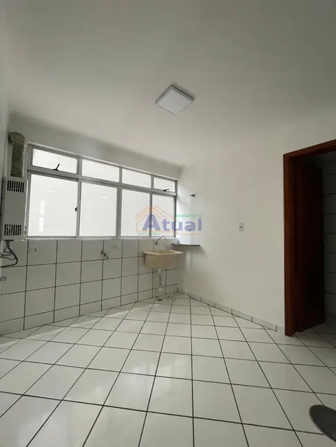 Foto 6 de Apartamento com 3 quartos para alugar em Centro, Santo Angelo - RS