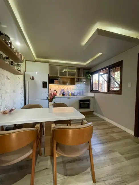 Foto 3 de Casa com 3 quartos à venda e para alugar, 225m2 em Centro, Santo Angelo - RS