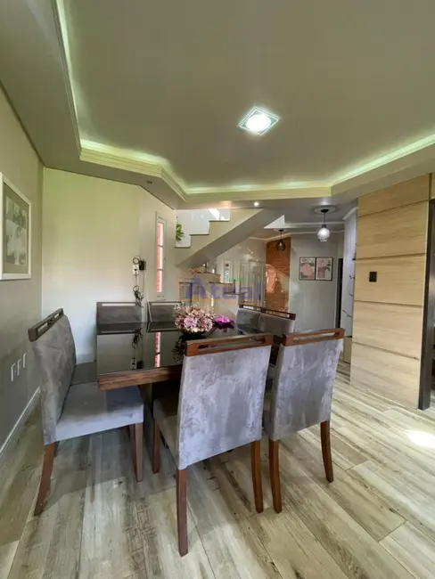 Foto 4 de Casa com 3 quartos à venda e para alugar, 225m2 em Centro, Santo Angelo - RS