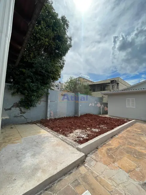 Foto 5 de Casa com 3 quartos para alugar em Centro, Santo Angelo - RS