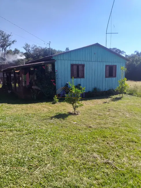 Foto 2 de Chácara com 3 quartos à venda, 75m2 em Santo Angelo - RS