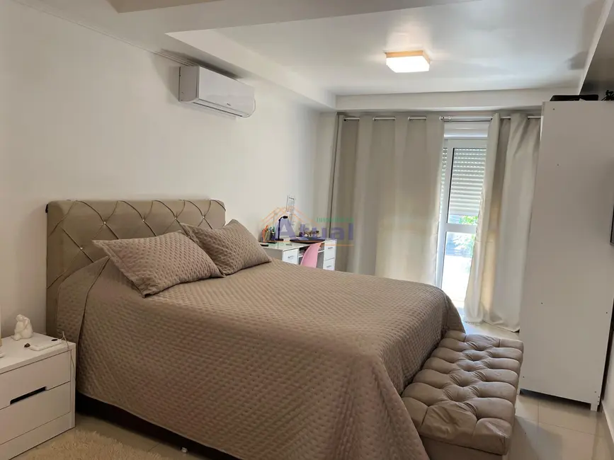 Foto 7 de Apartamento com 2 quartos à venda, 102m2 em Centro, Santo Angelo - RS