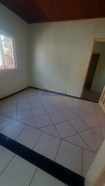 Foto 5 de Casa com 2 quartos para alugar em Centro, Santo Angelo - RS