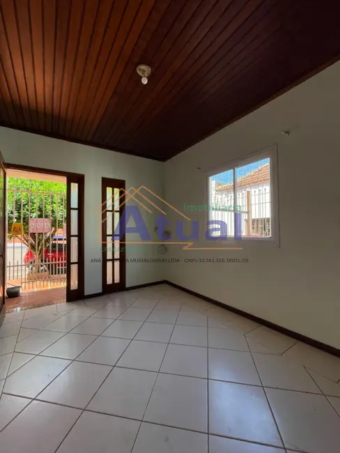 Foto 2 de Casa com 2 quartos para alugar em Centro, Santo Angelo - RS